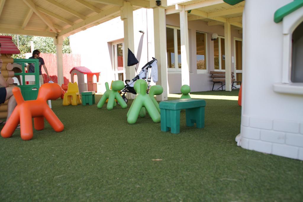 Th Costa Rei - Free Beach Resort מראה חיצוני תמונה